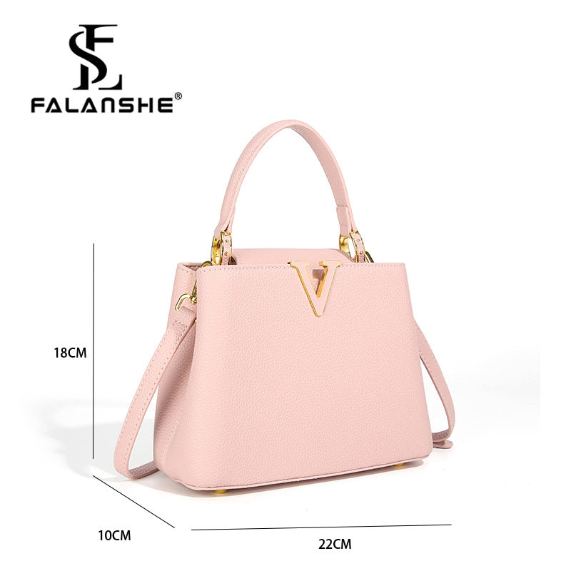 2024 New Portable Shoulder Messenger Bag Fashion All-match Women Bag Wholesale One-piece Delivery LLBS1031