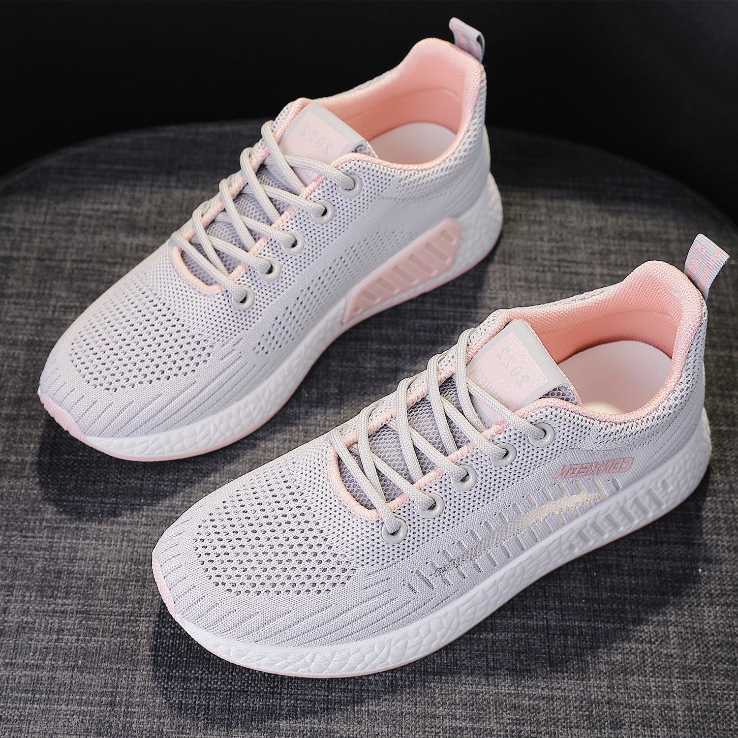 2024 New Style Breathable Fly-woven Fashion Fashionable Comfortable Soft-soled Loafer Sneakers Running Shoes Dancing Lazy Shoes